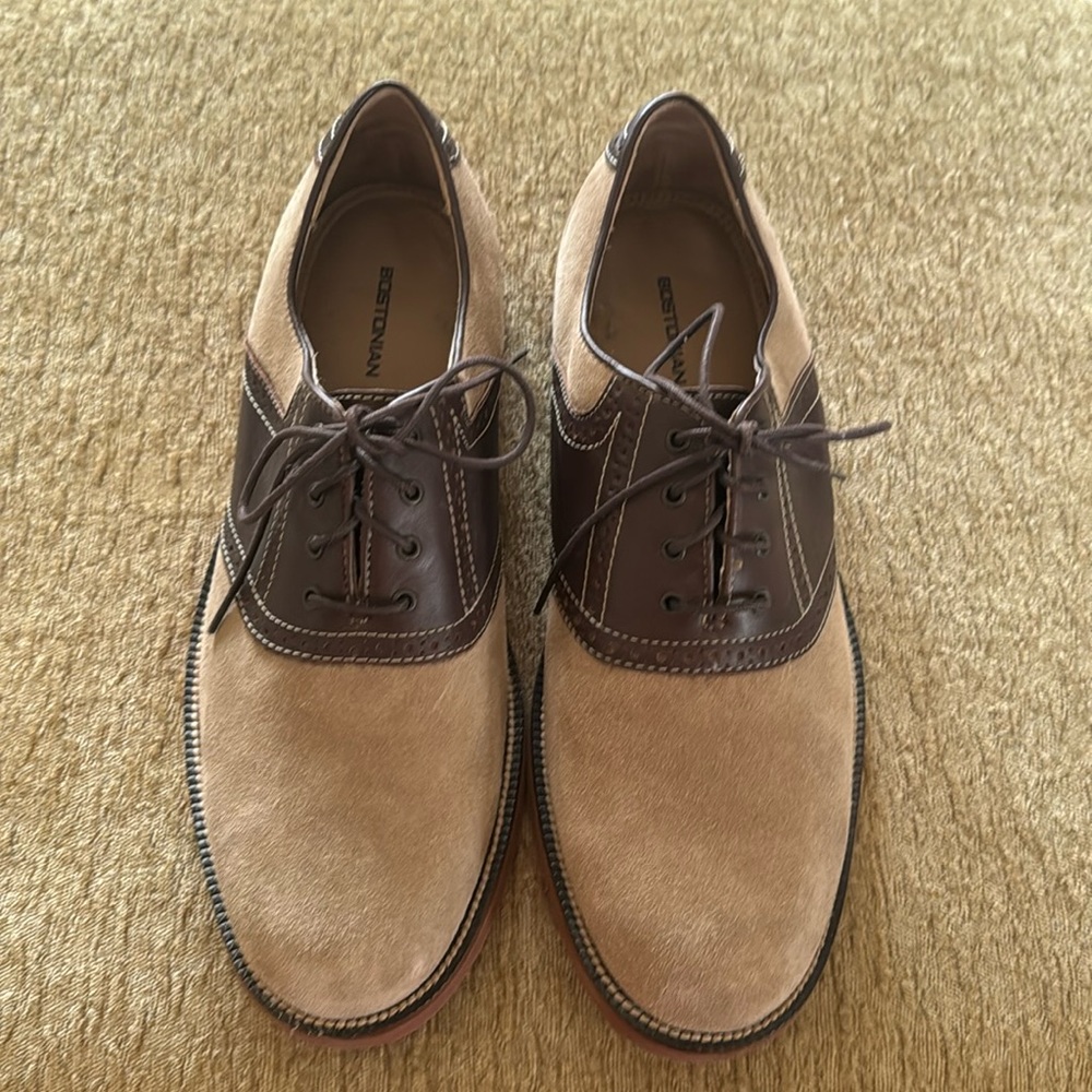 Men’s causal dress shoes Bostonian size 9 1/2 M